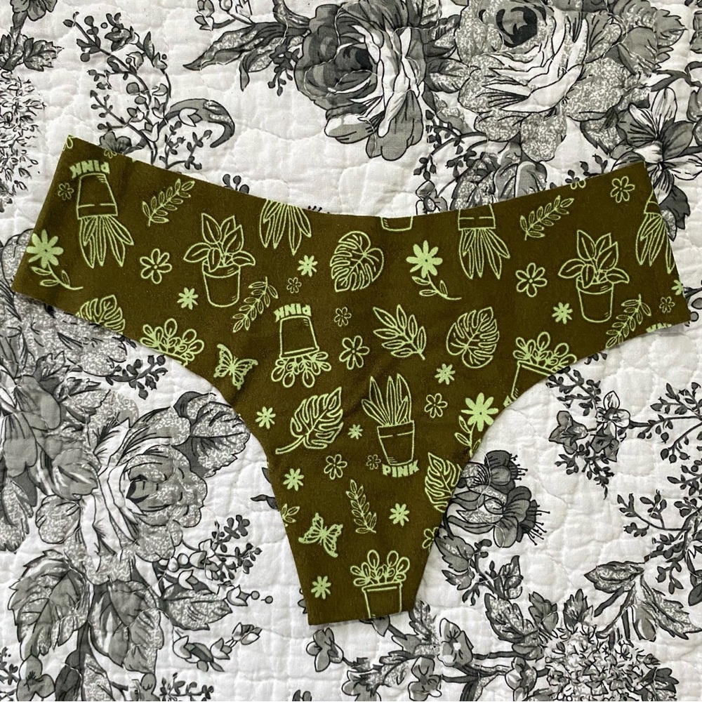victoria's secret pink seamless green houseplant print thong — size extra small